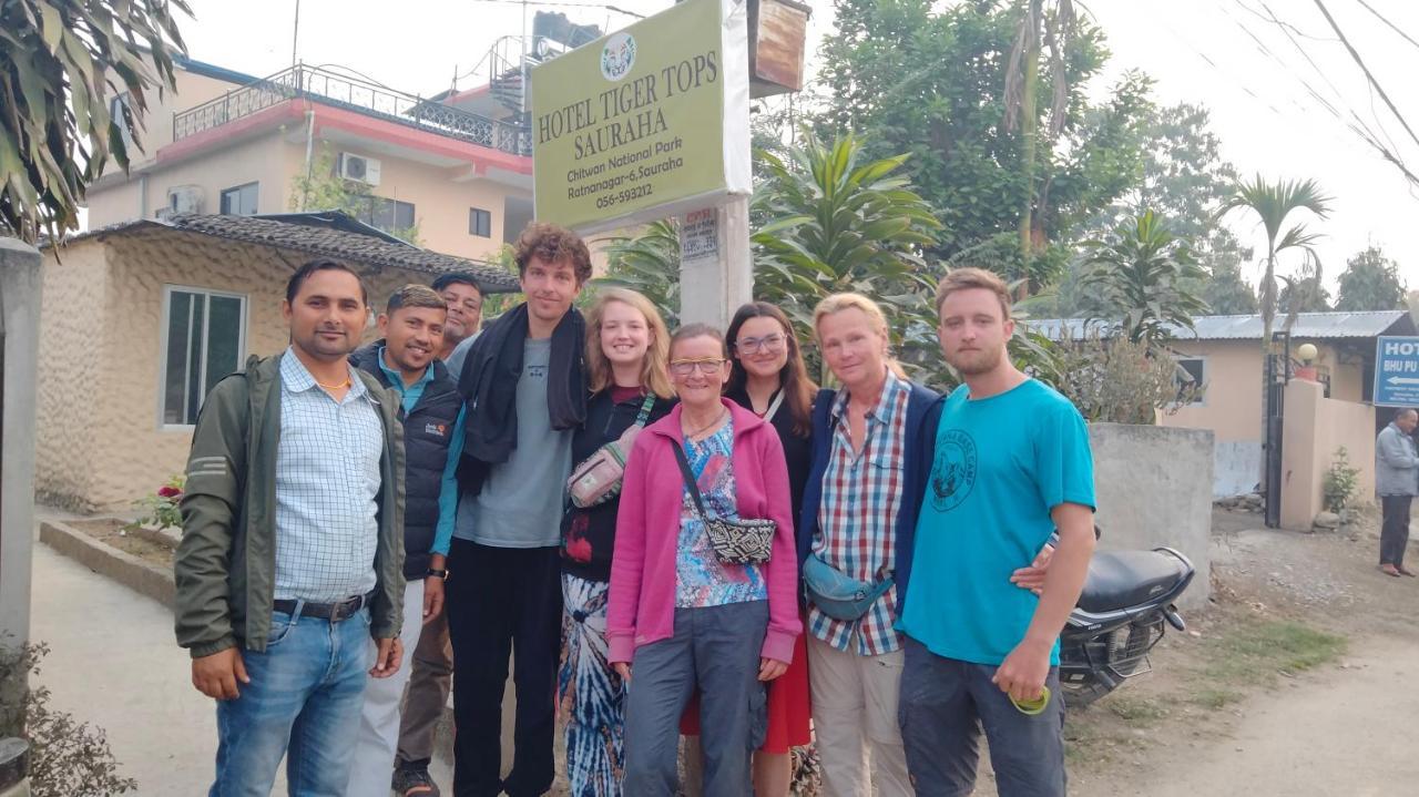 Hotel Tiger Tops Sauraha Exteriör bild